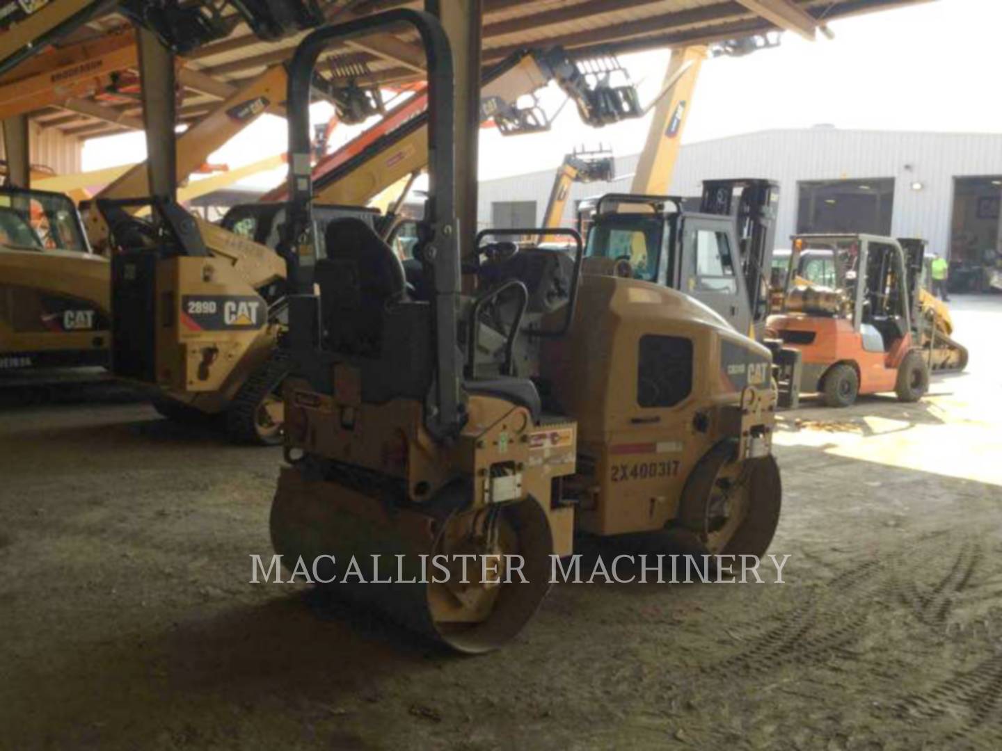 2016 Caterpillar CB24B Vibratory Double