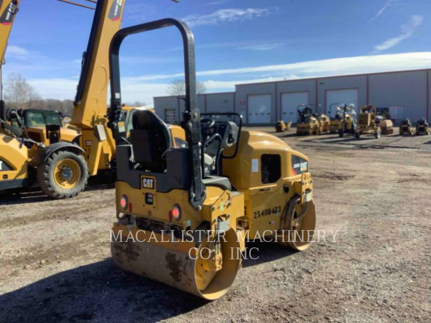 2016 Caterpillar CB24B Vibratory Double