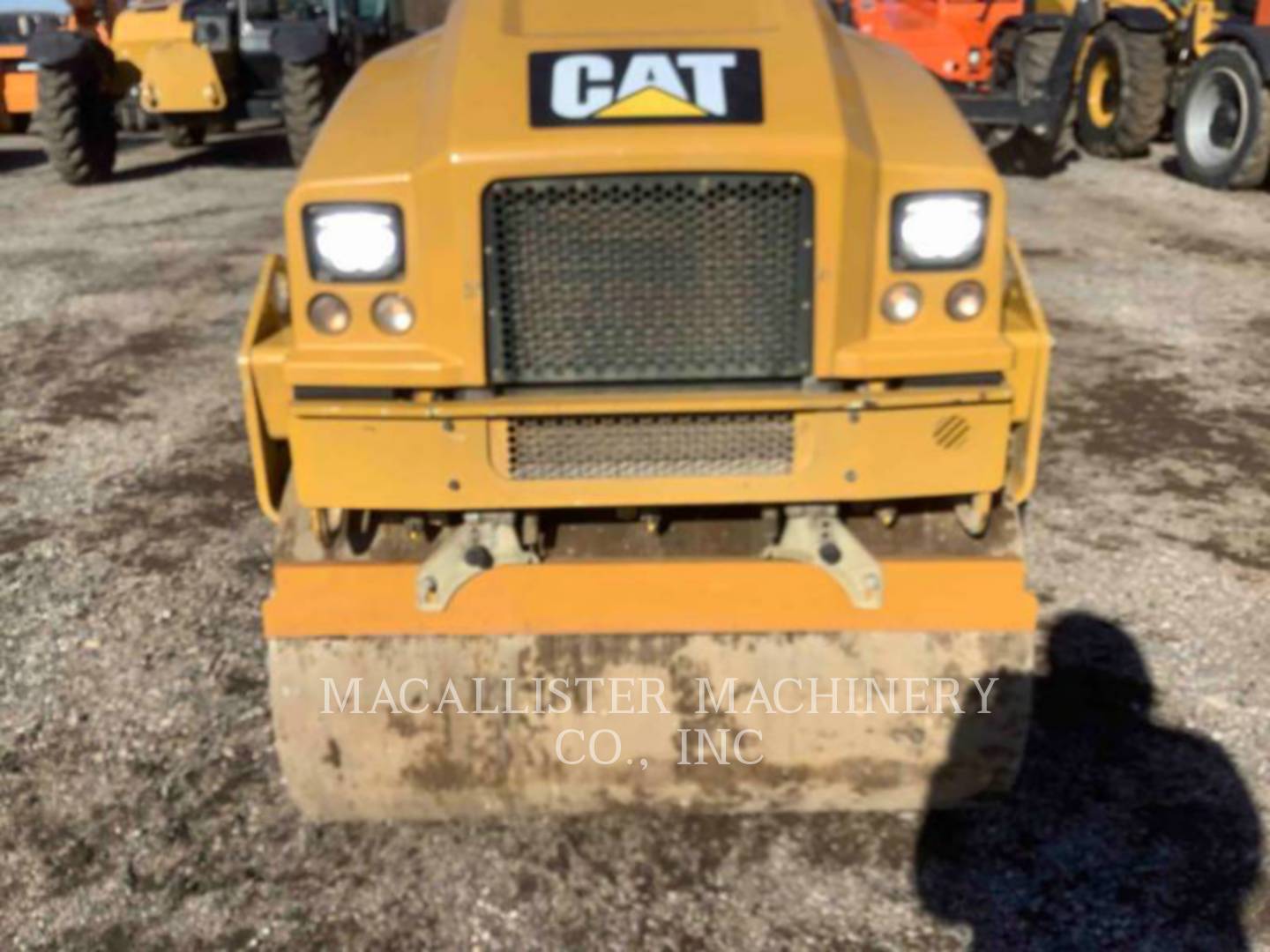 2016 Caterpillar CB24B Vibratory Double