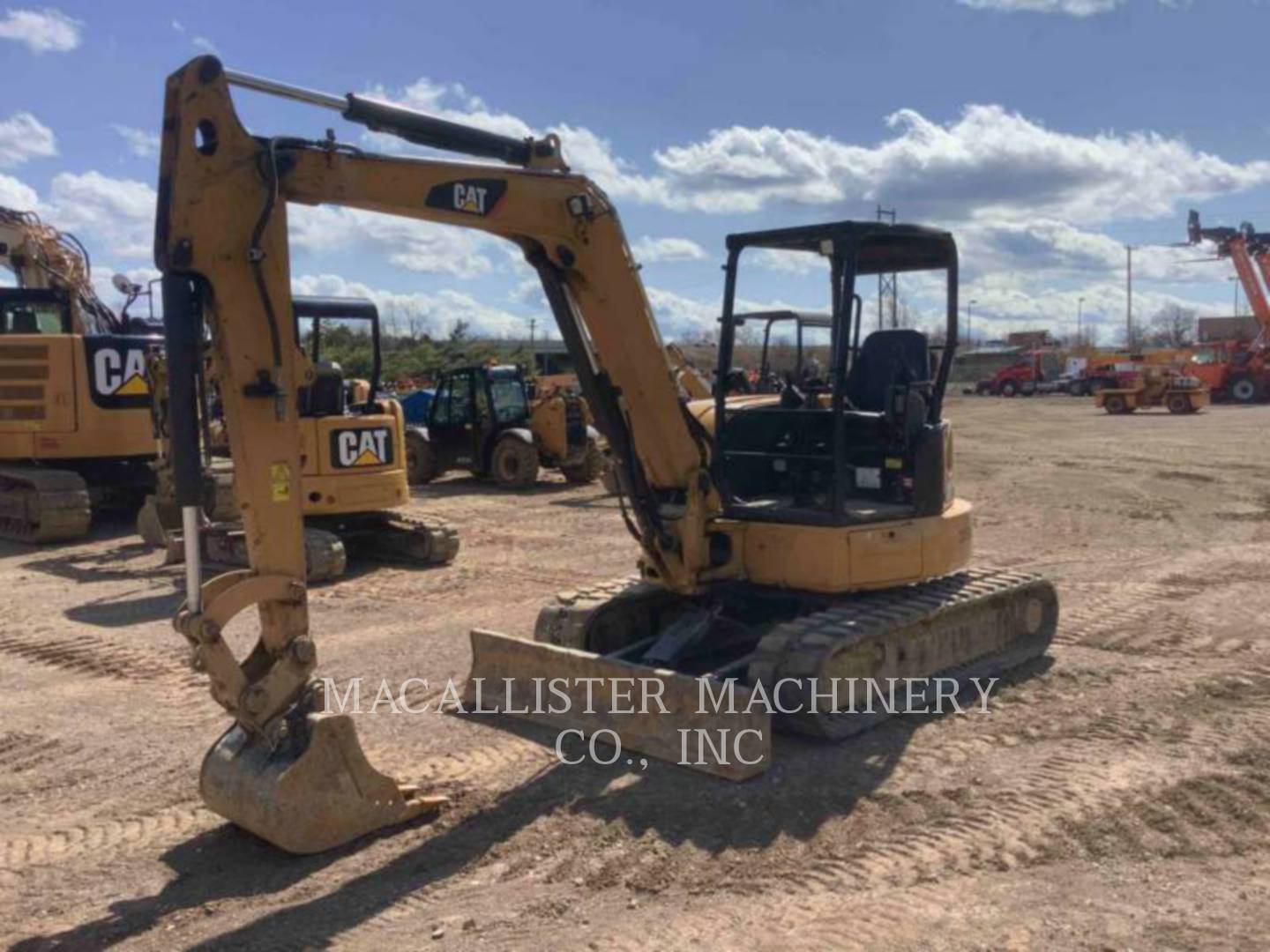 2016 Caterpillar 305.5E2CR Excavator