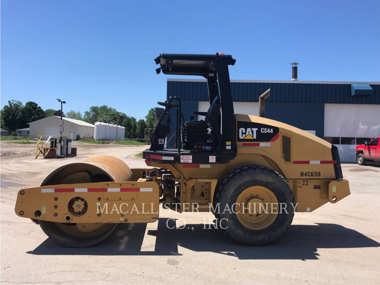 2014 Caterpillar CS44 Vibratory Single