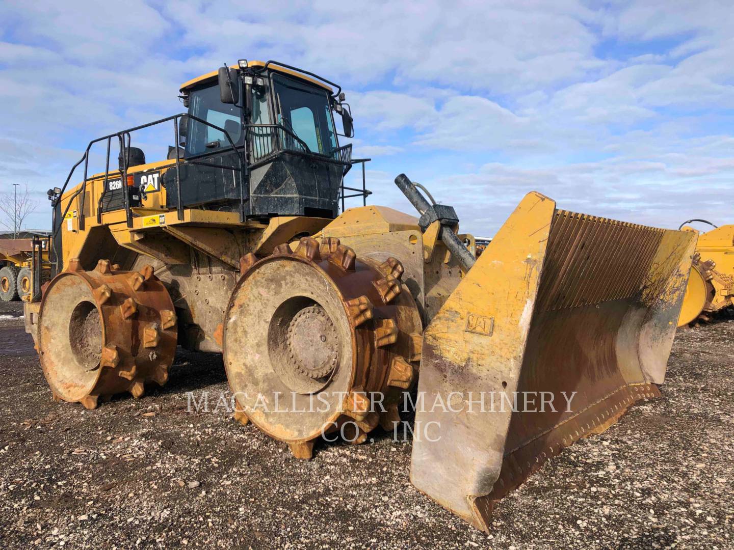 2017 Caterpillar 826K Compactor