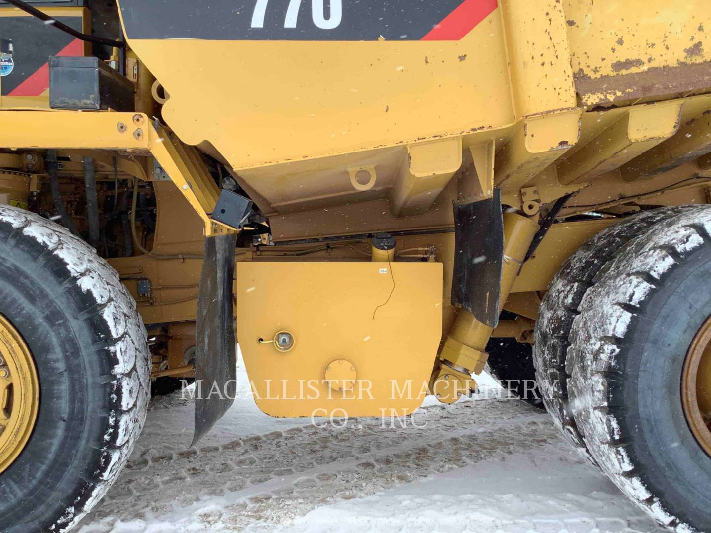 2013 Caterpillar 770 Truck