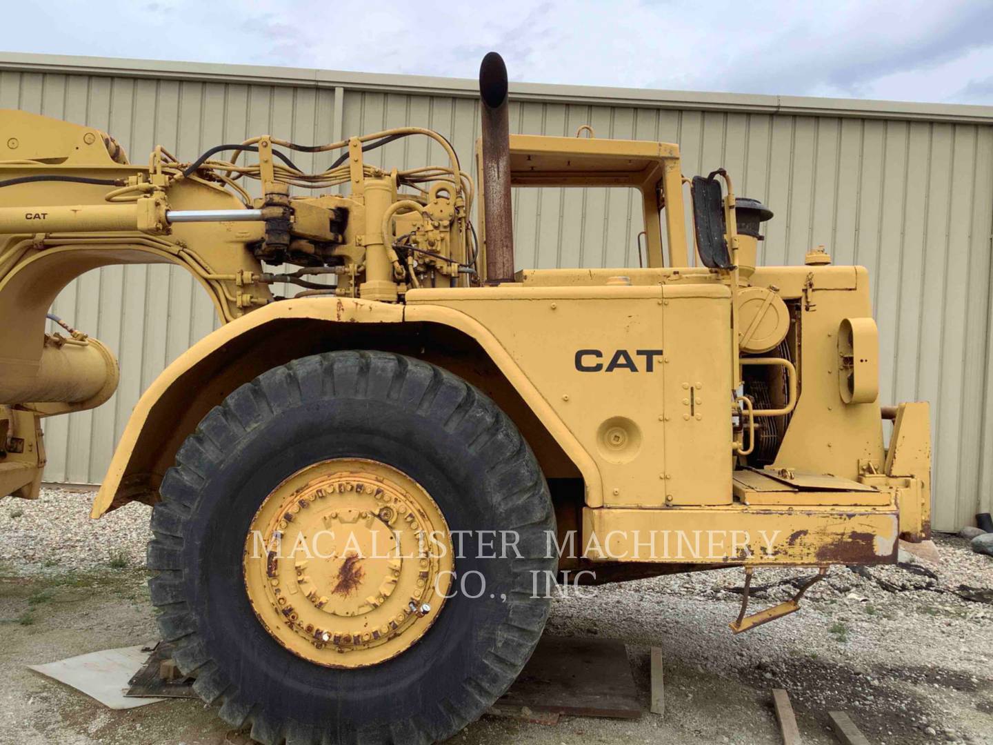 1977 Caterpillar 621B Wheel Tractor