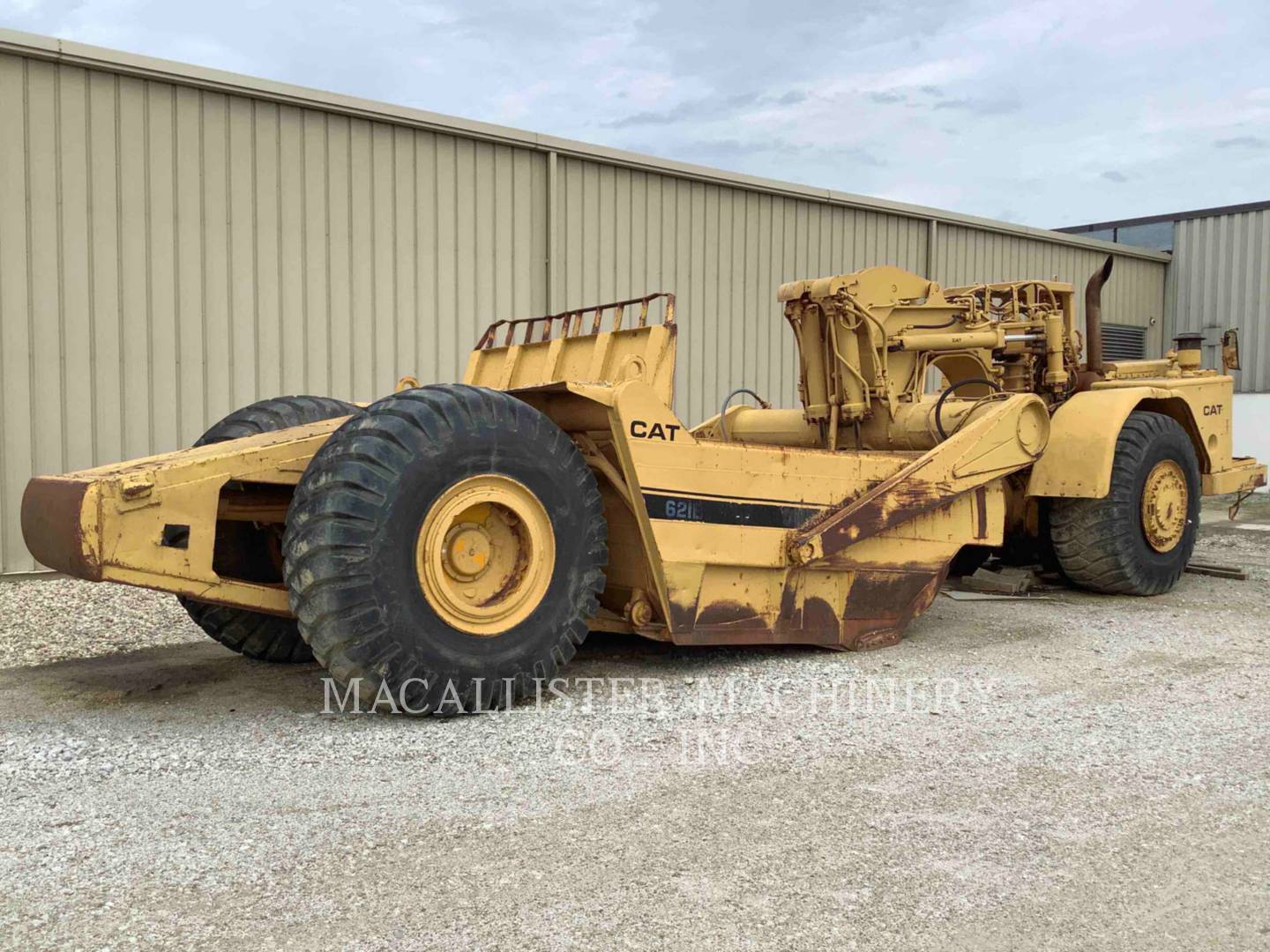 1977 Caterpillar 621B Wheel Tractor