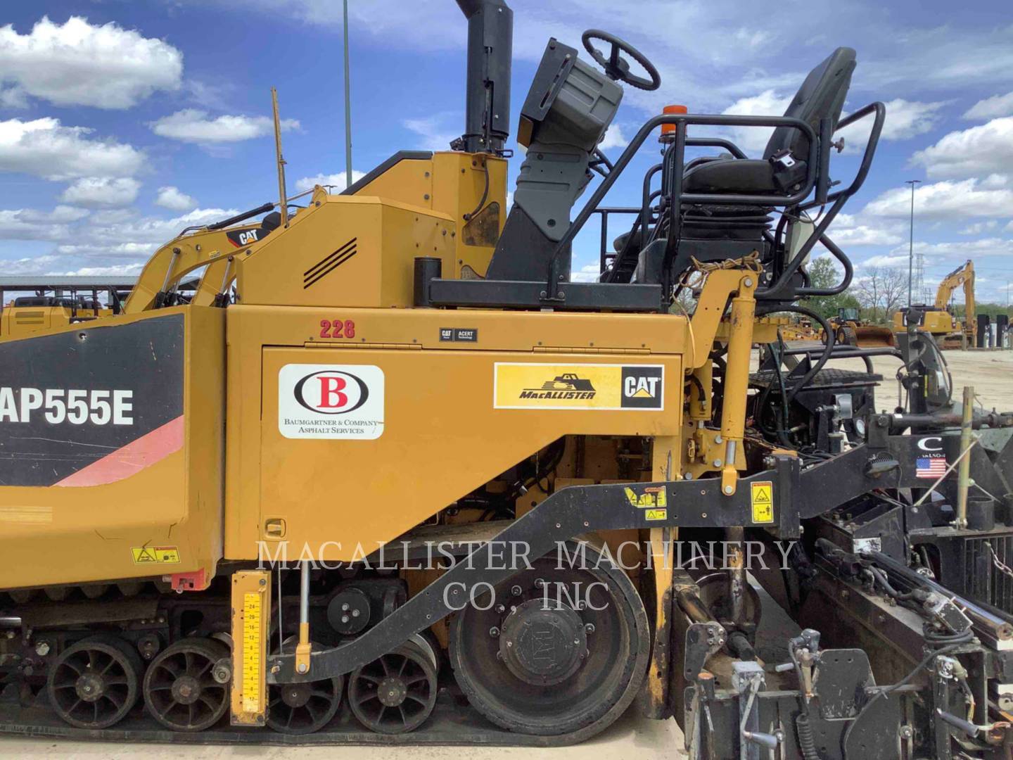 2014 Caterpillar AP555E Paver