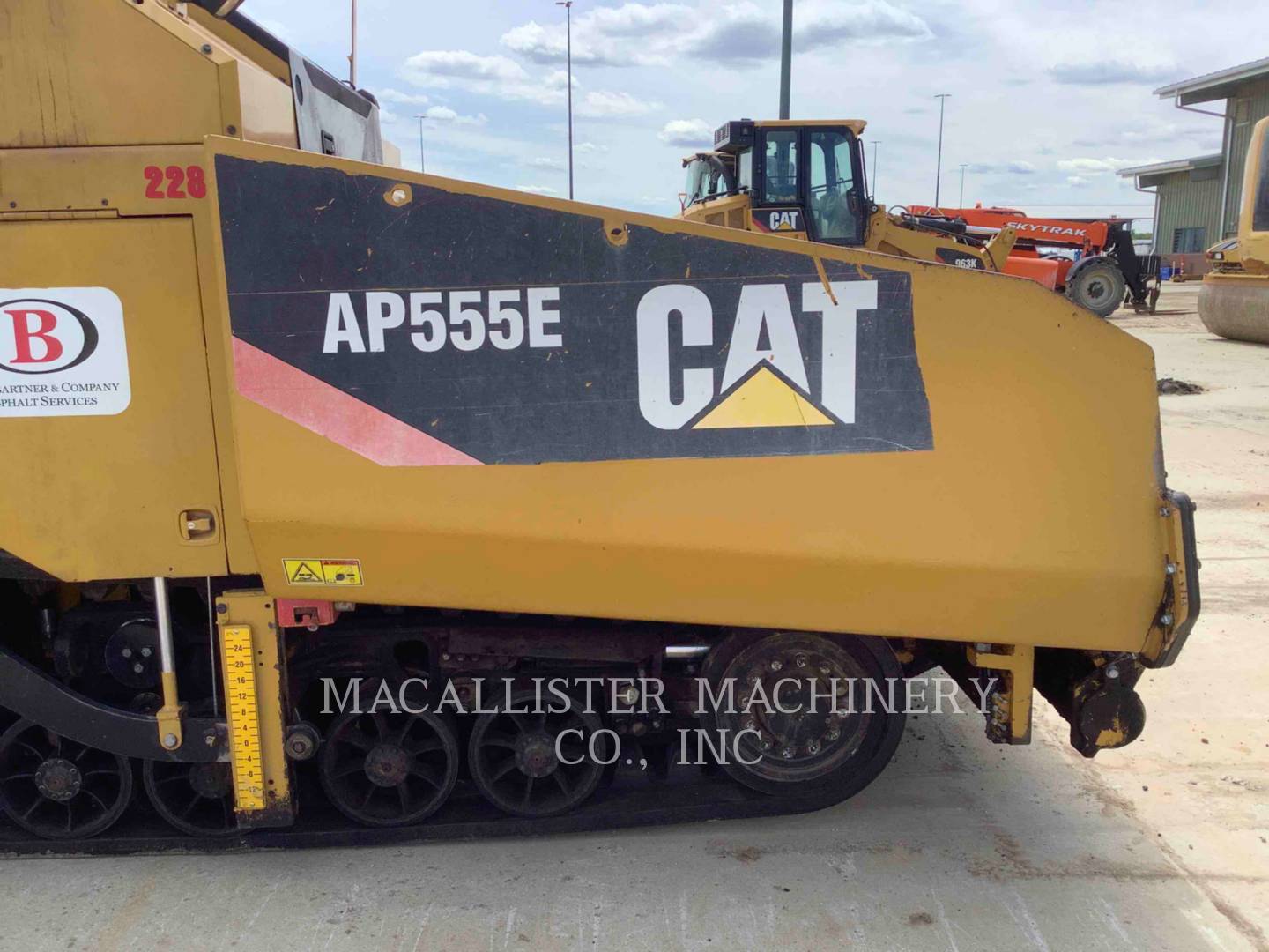 2014 Caterpillar AP555E Paver