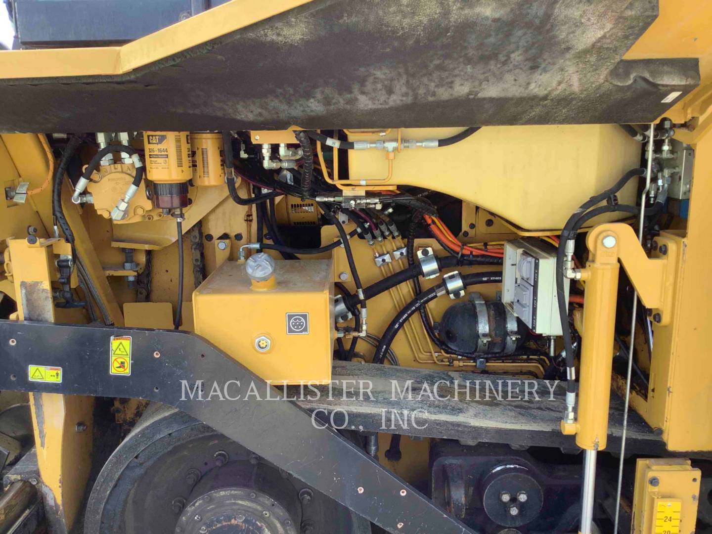 2014 Caterpillar AP555E Paver