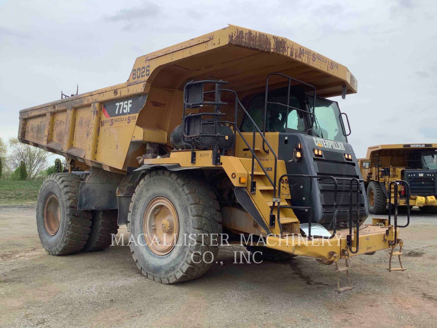 2010 Caterpillar 775F Truck