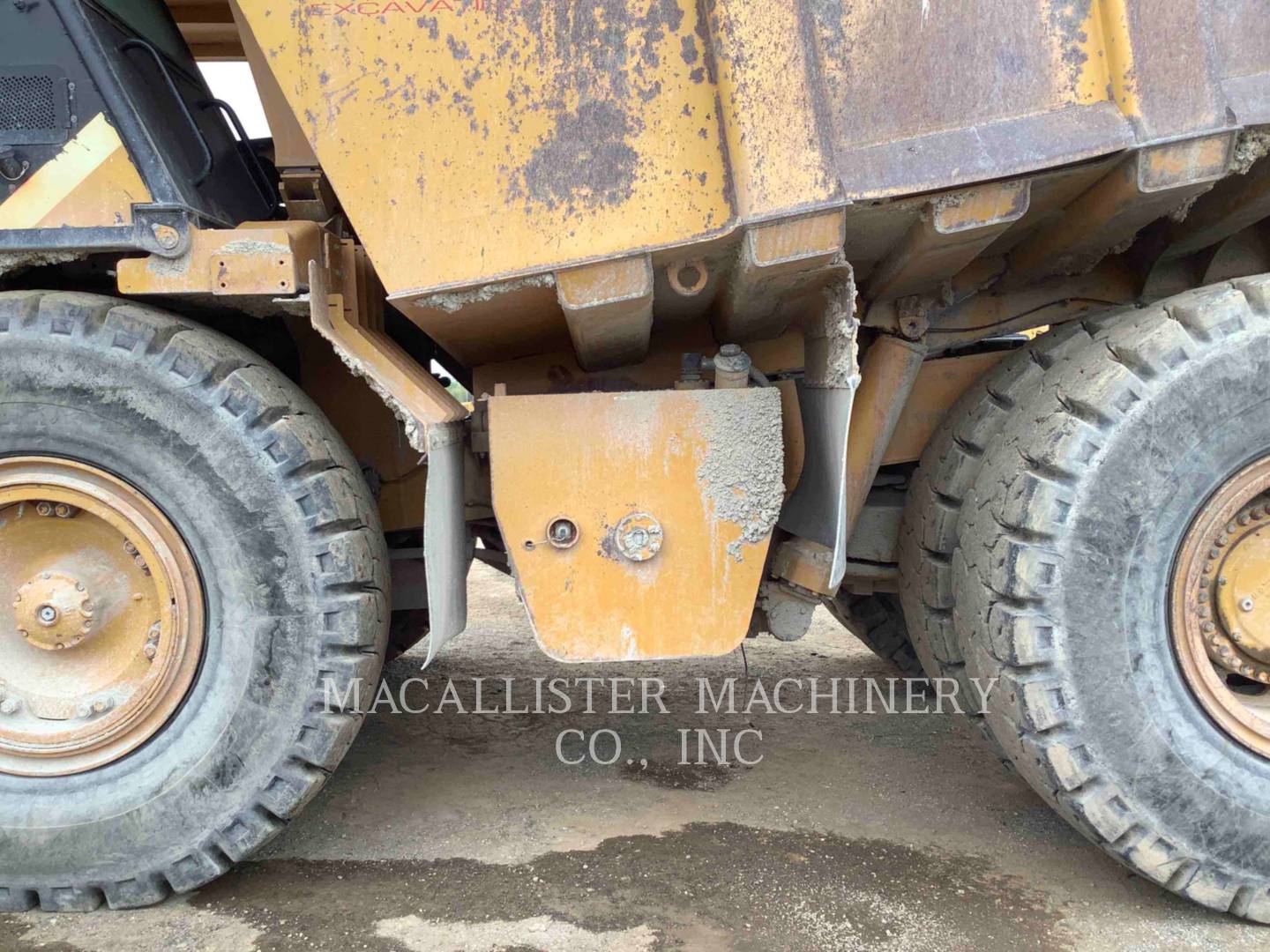 2010 Caterpillar 775F Truck