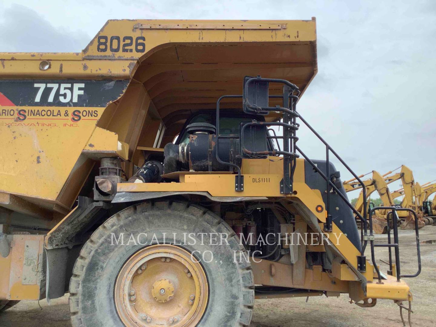 2010 Caterpillar 775F Truck