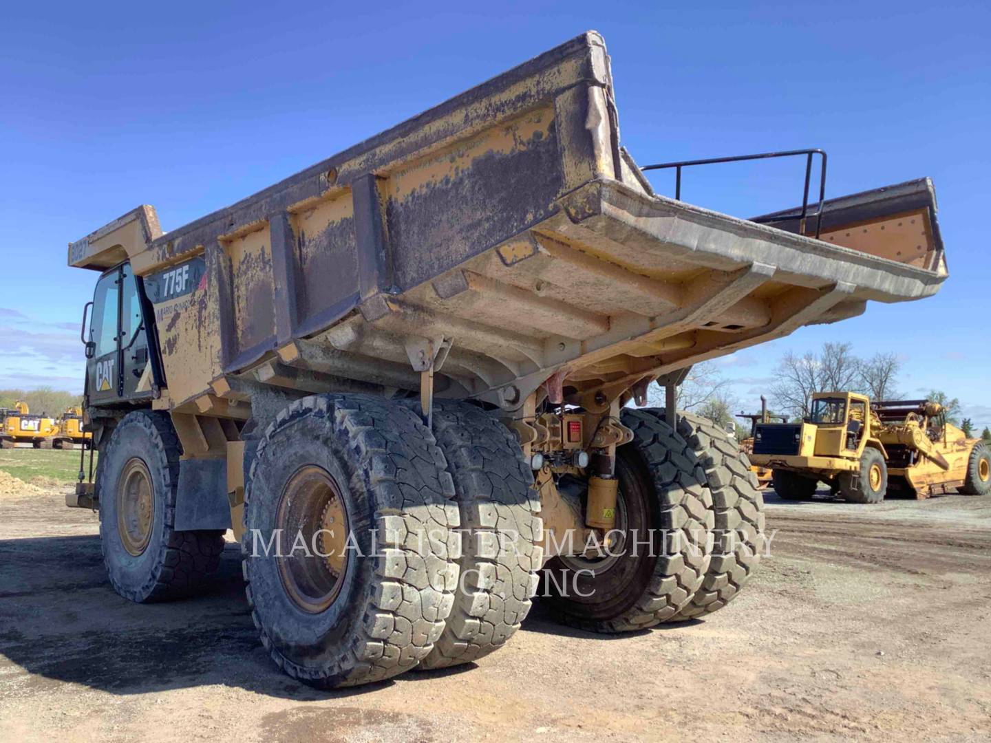 2010 Caterpillar 775F Truck