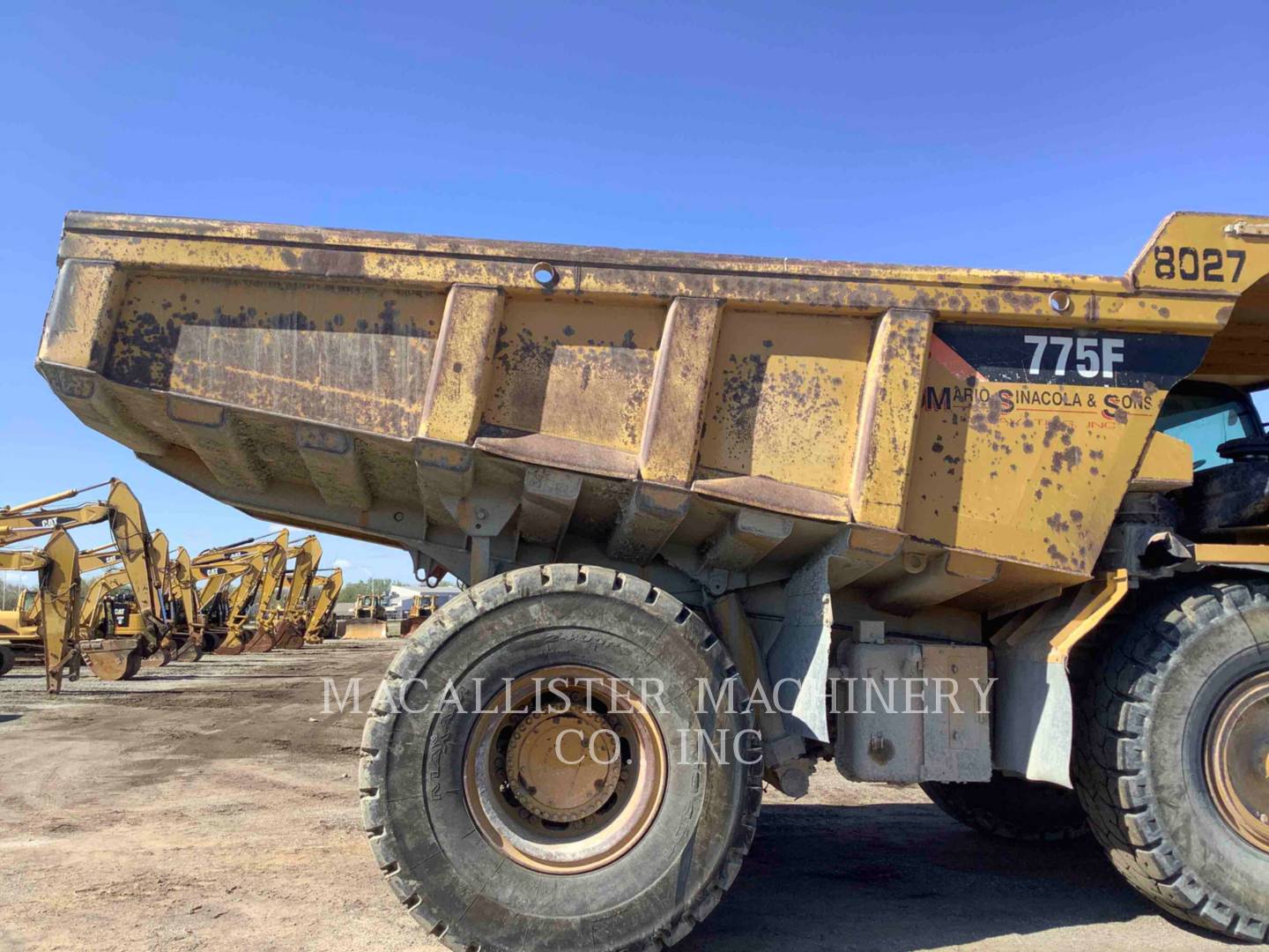 2010 Caterpillar 775F Truck