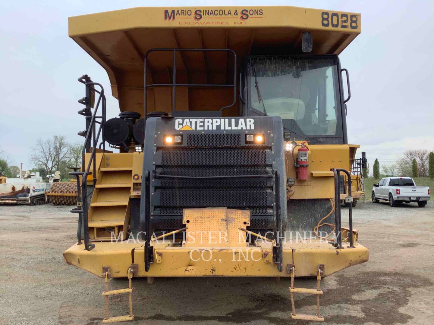 2010 Caterpillar 775F Truck