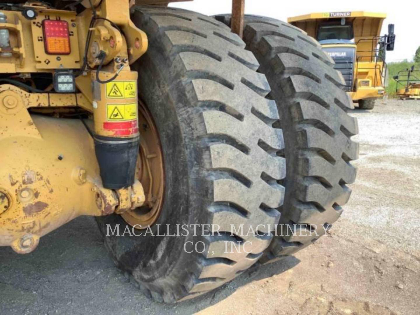 2014 Caterpillar 773G Truck