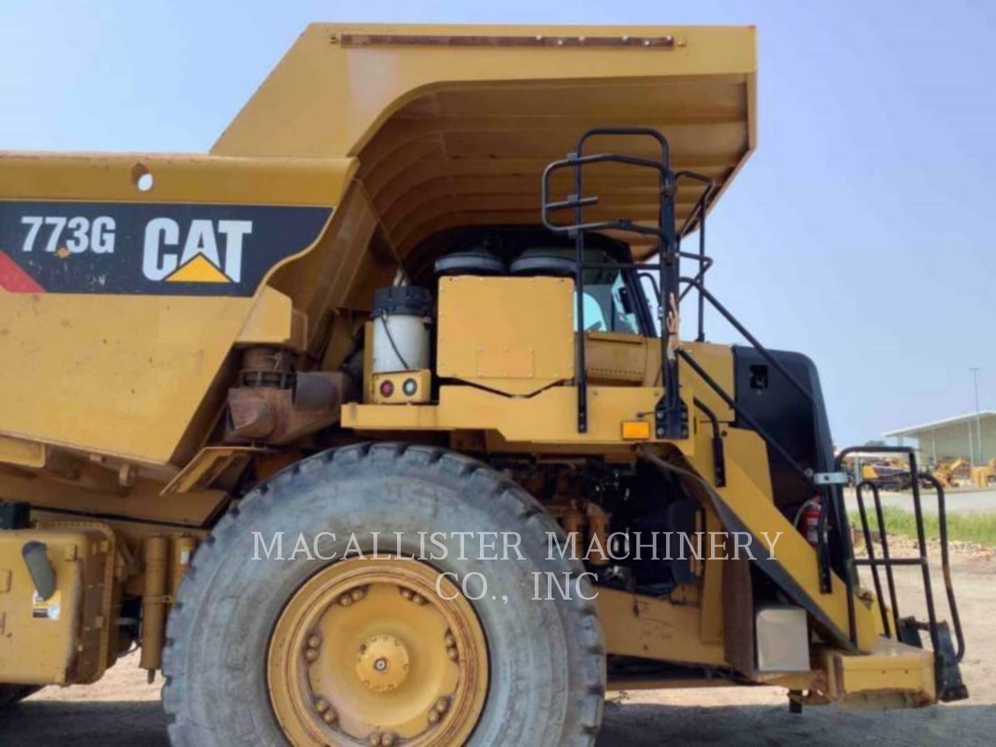 2014 Caterpillar 773G Truck