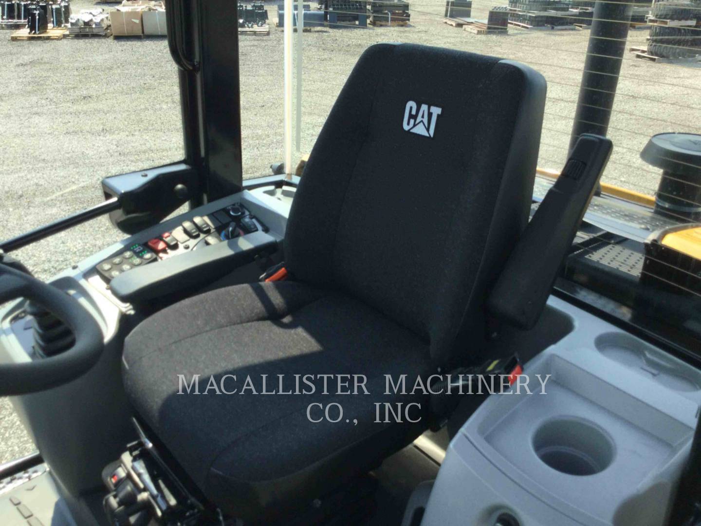 2020 Caterpillar 906M Wheel Loader