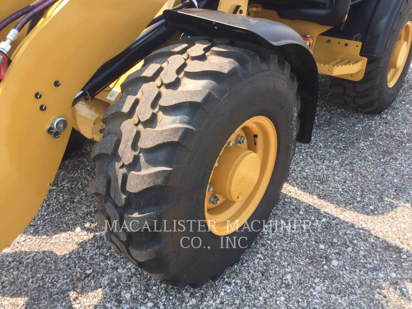 2020 Caterpillar 906M Wheel Loader