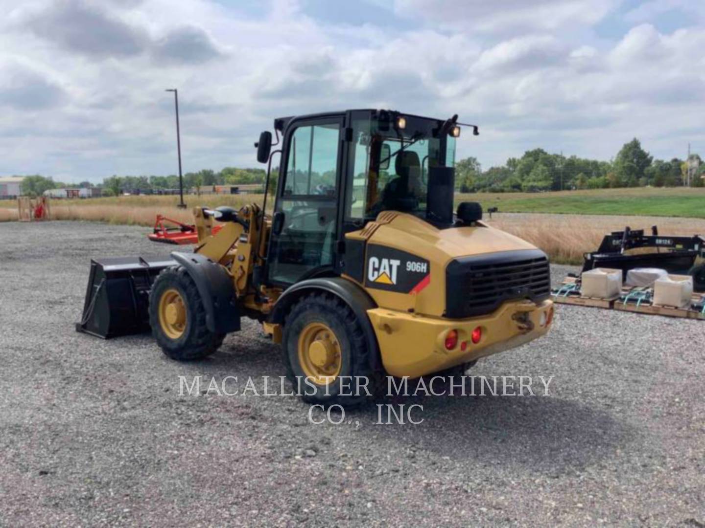 2010 Caterpillar 906H Wheel Loader