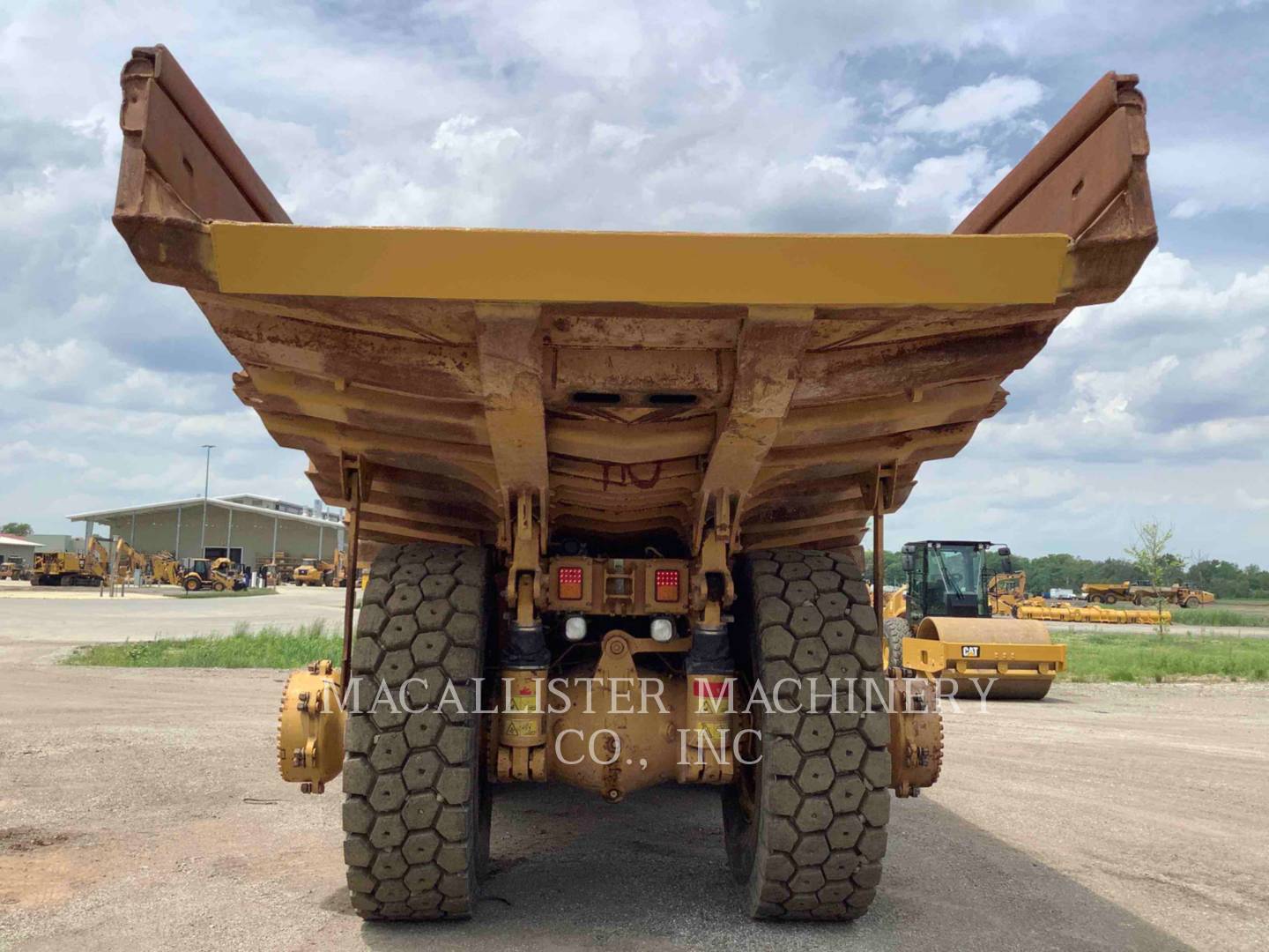 2012 Caterpillar 773F Truck