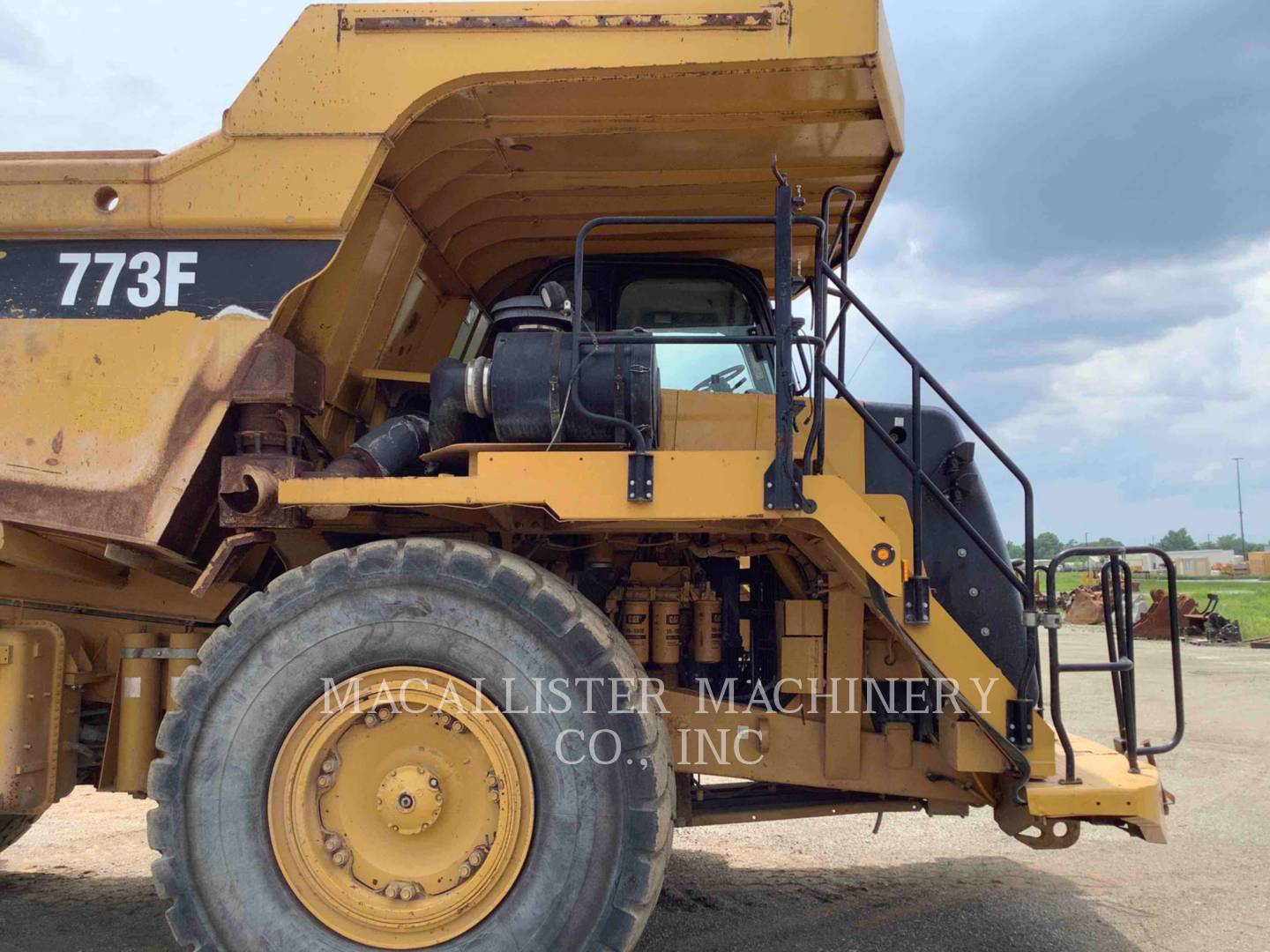 2012 Caterpillar 773F Truck