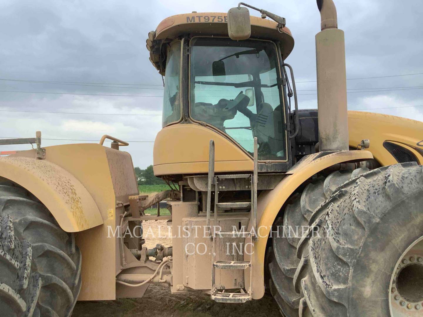 2007 Challenger MT975B Tractor