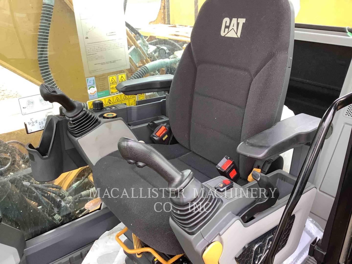 2021 Caterpillar 320 GC Excavator