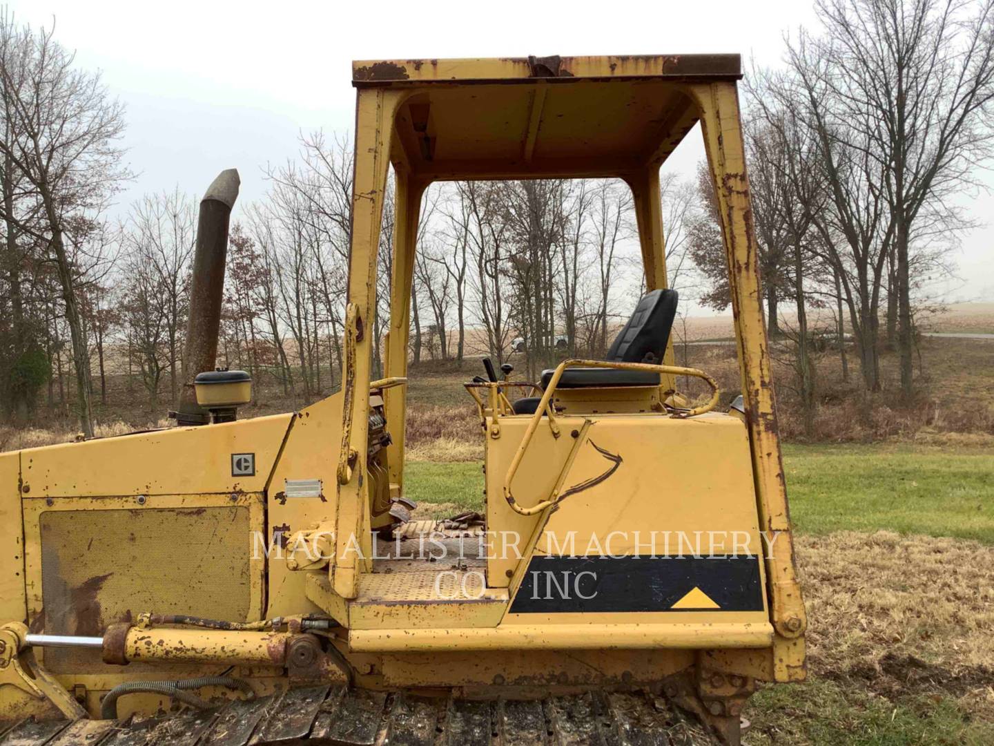 1990 Caterpillar D3C Dozer