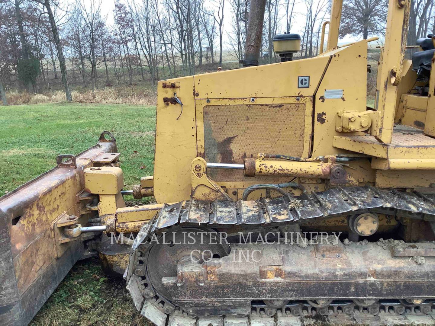 1990 Caterpillar D3C Dozer