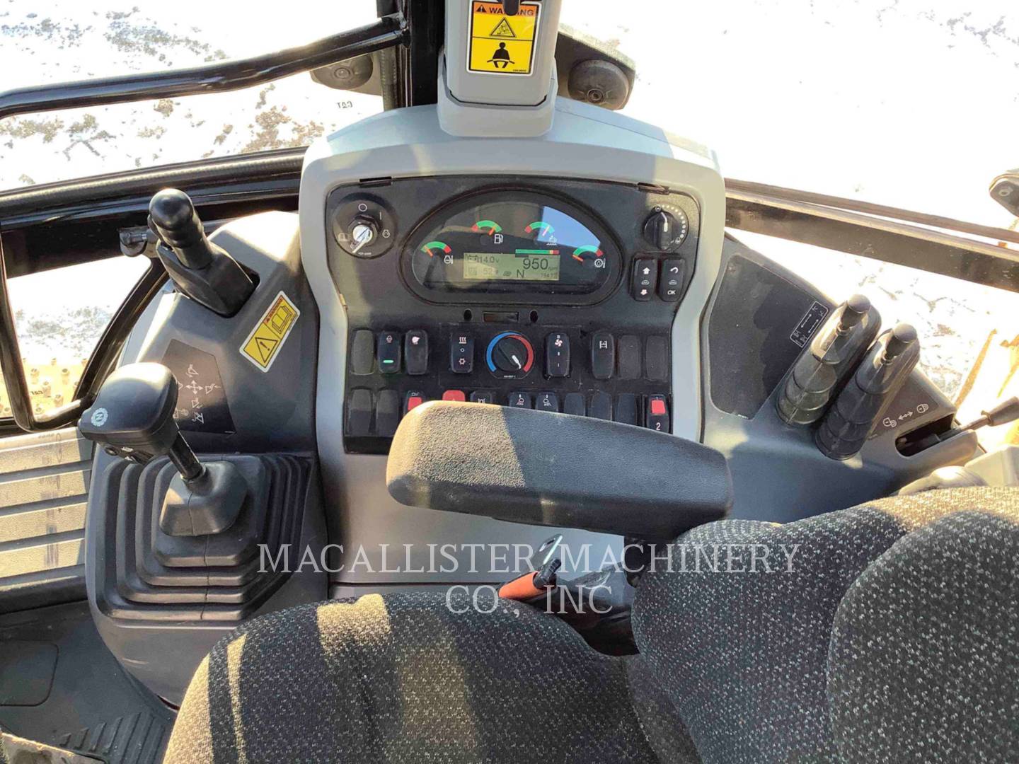 2019 Caterpillar 420F2ST Tractor Loader Backhoe