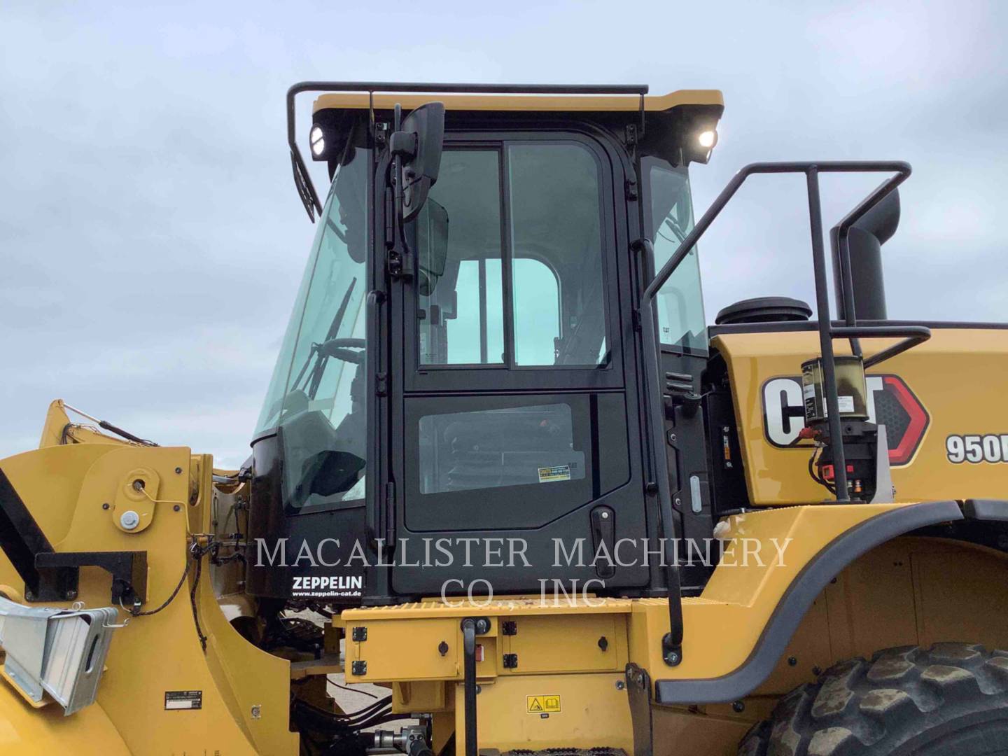 2018 Caterpillar 950M Wheel Loader