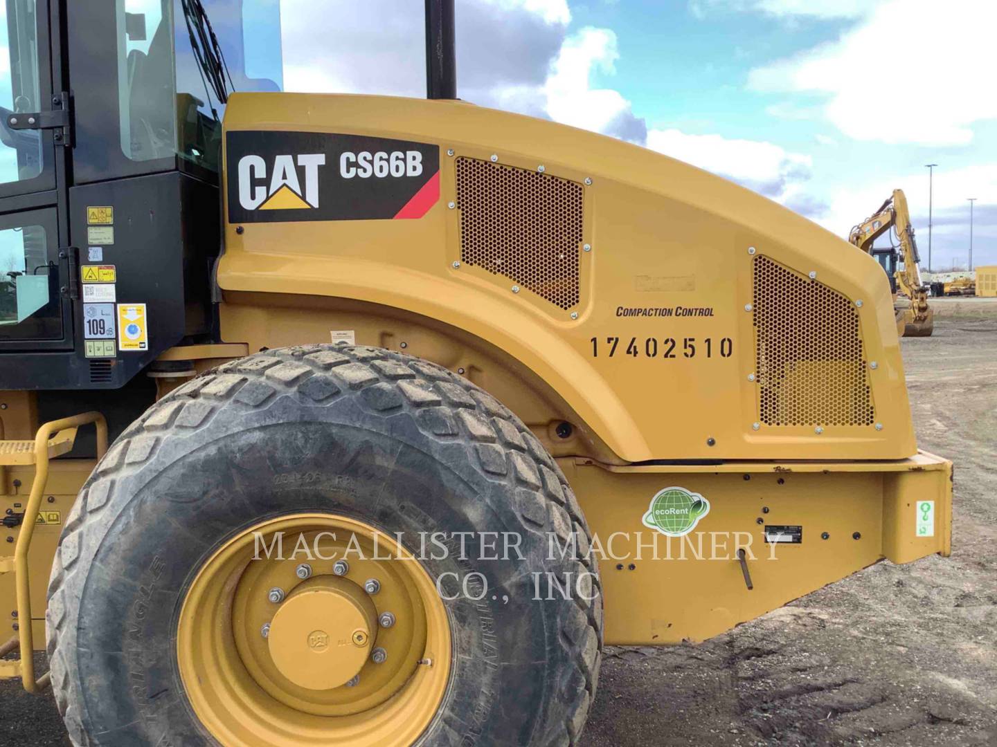 2017 Caterpillar CS66B Vibratory Single