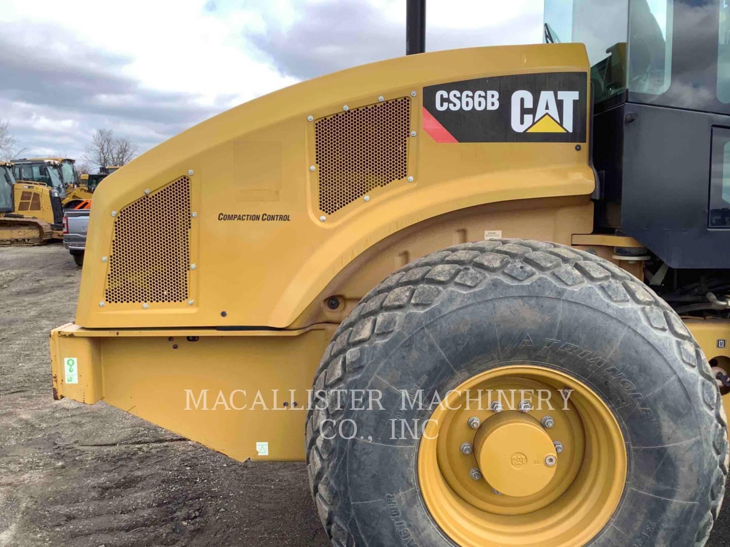 2017 Caterpillar CS66B Vibratory Single