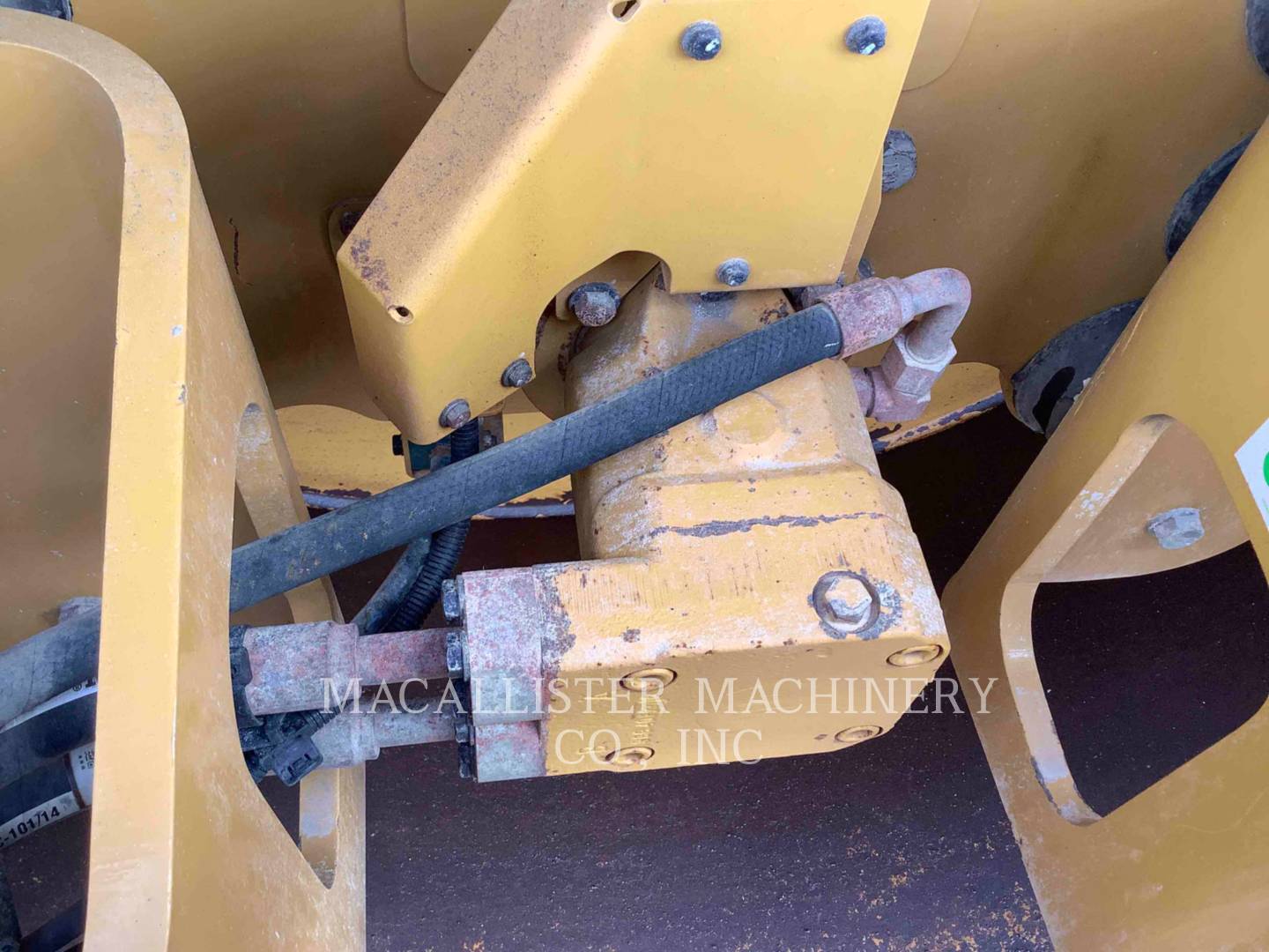 2017 Caterpillar CS66B Vibratory Single