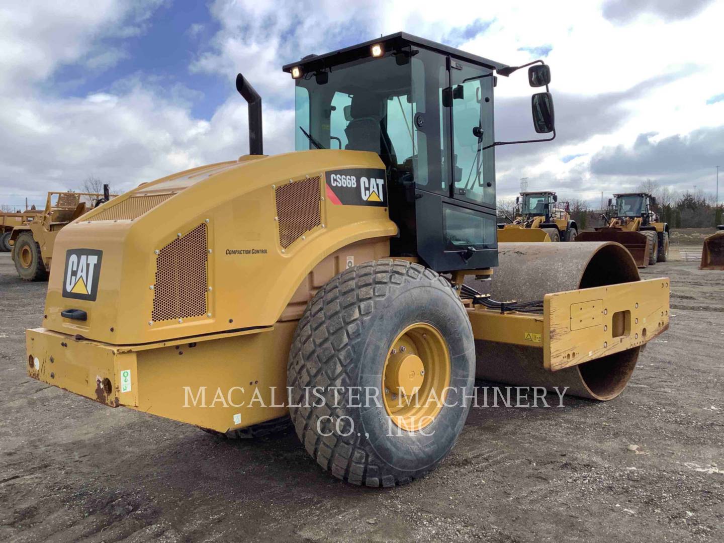 2017 Caterpillar CS66B Vibratory Single