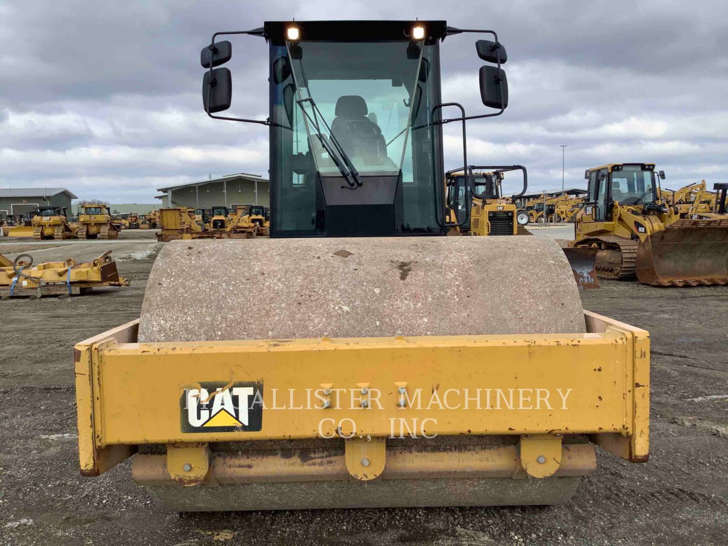 2017 Caterpillar CS66B Vibratory Single