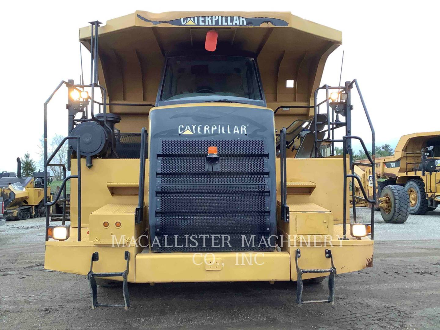 2008 Caterpillar 770 Truck