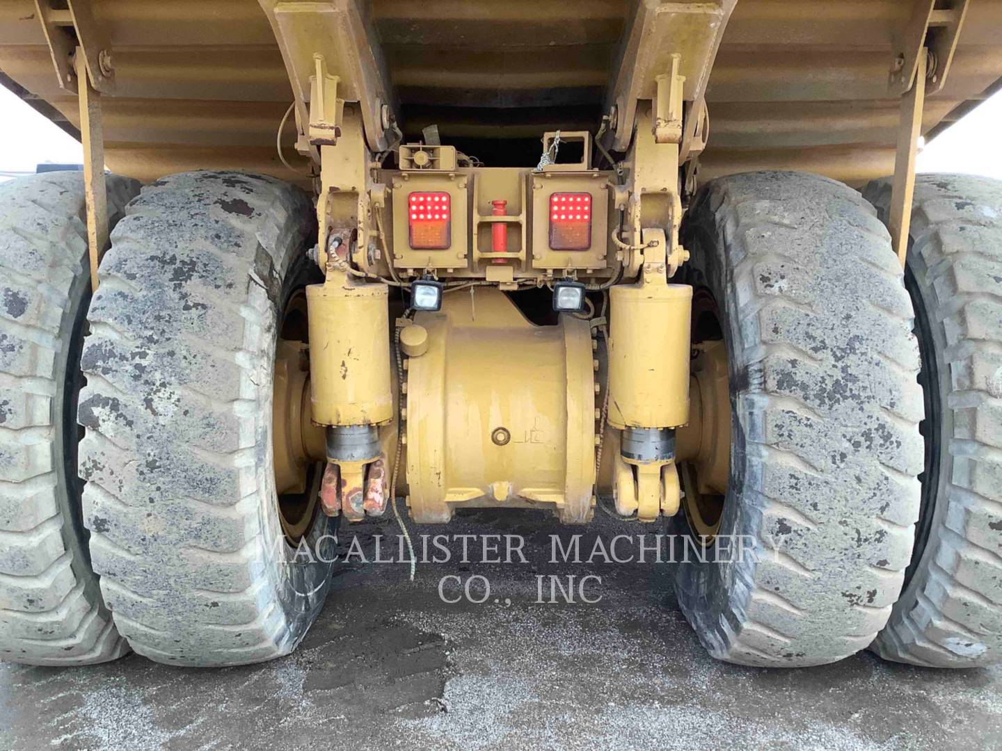 2008 Caterpillar 770 Truck