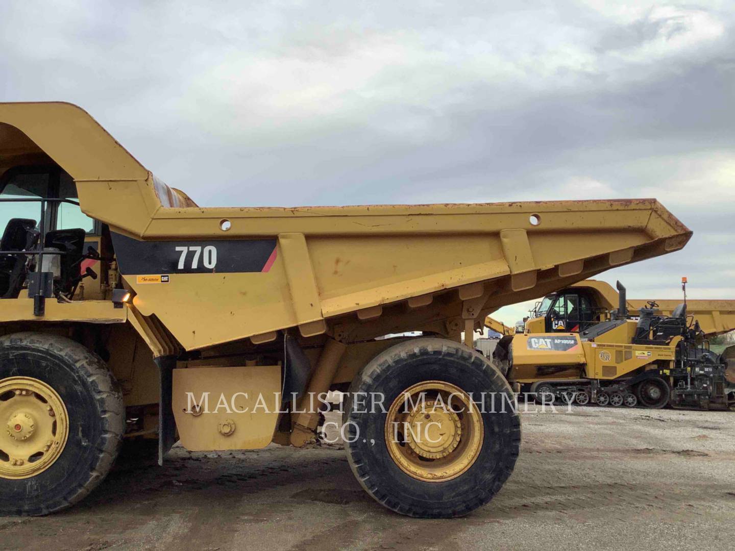 2008 Caterpillar 770 Truck