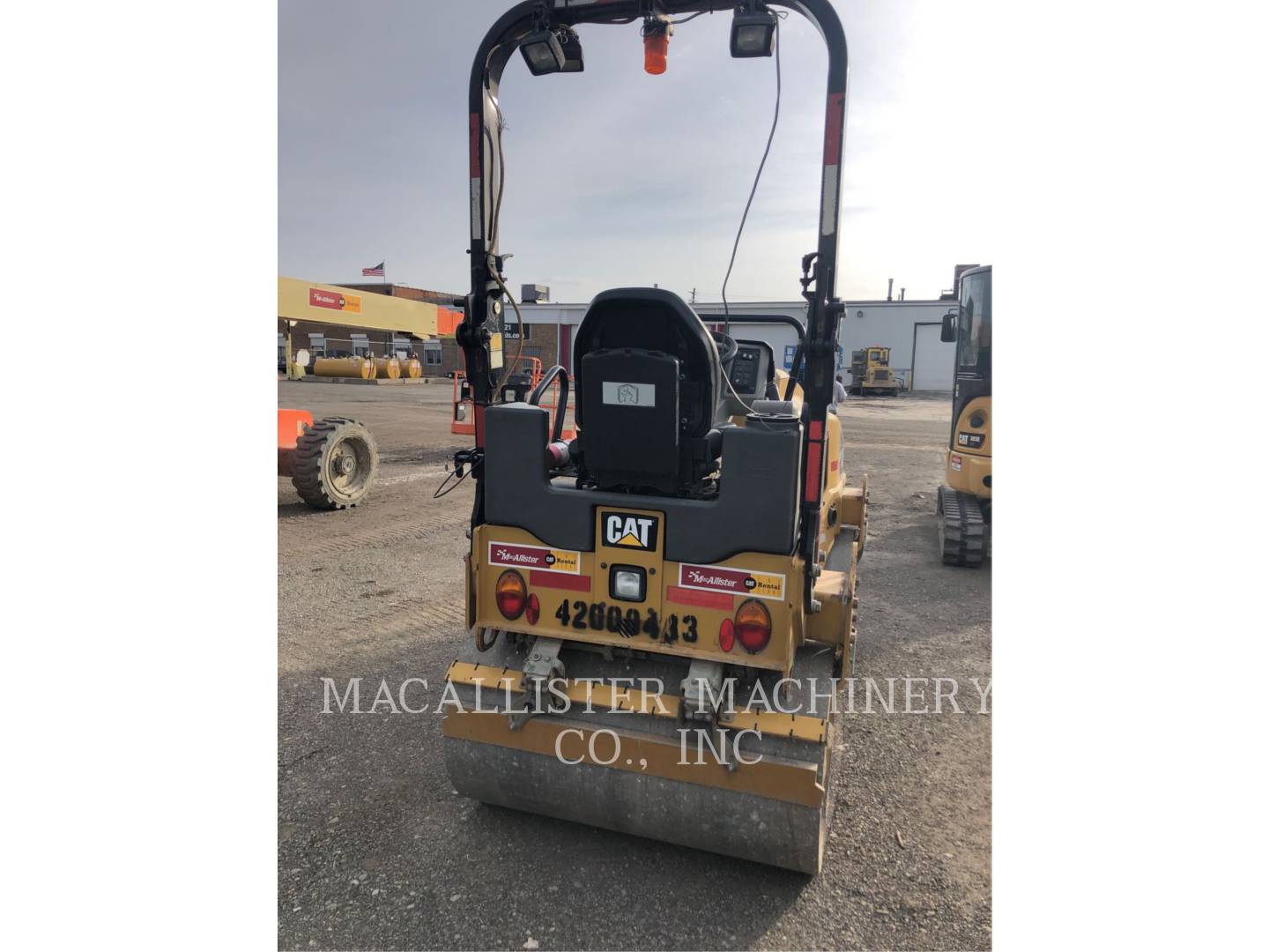 2015 Caterpillar CB24B Vibratory Double