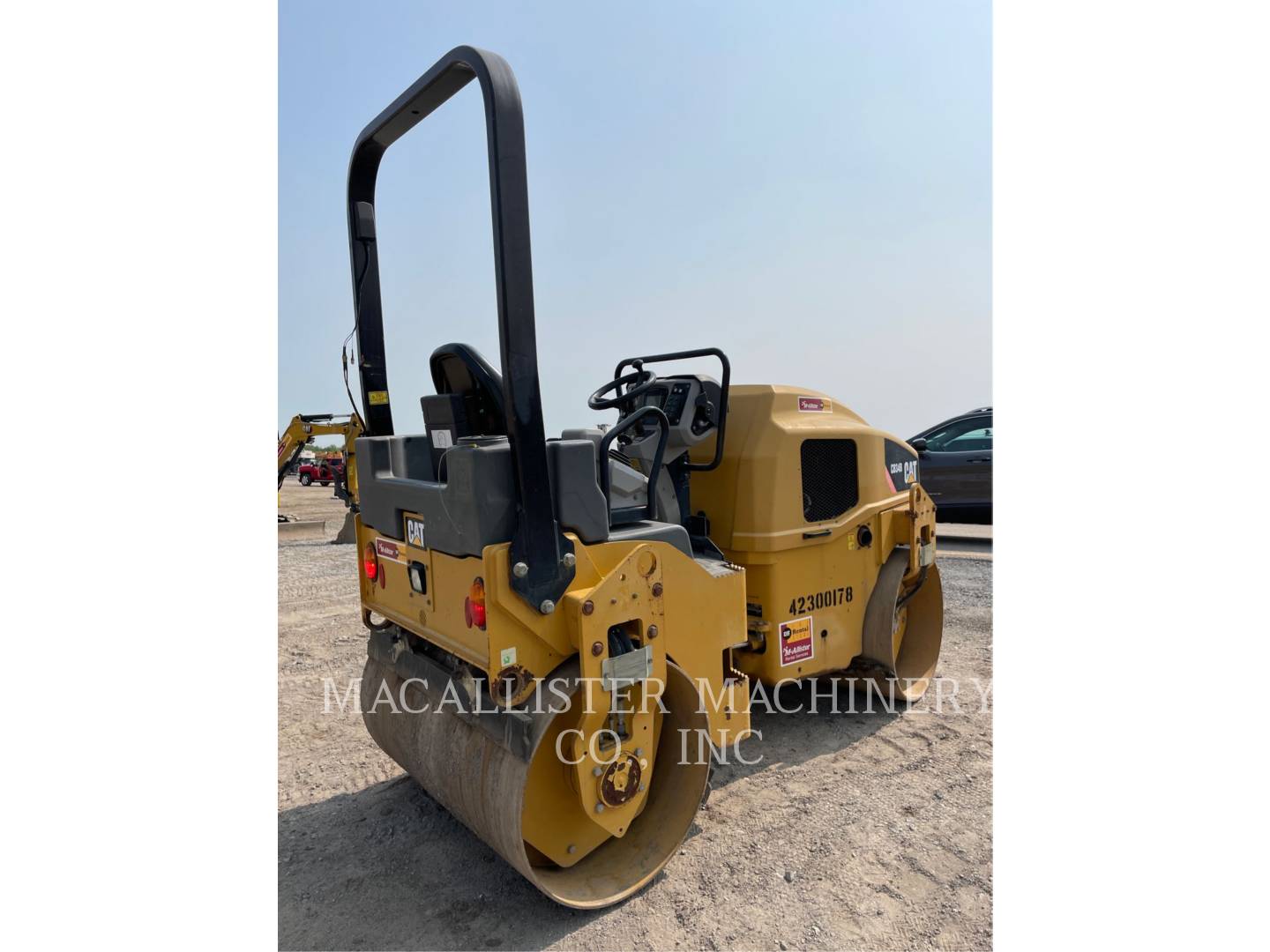 2014 Caterpillar CB34B Vibratory Double