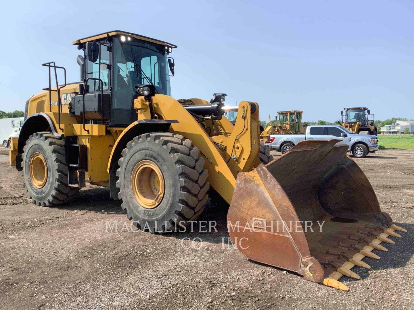 2017 Caterpillar 950M Wheel Loader