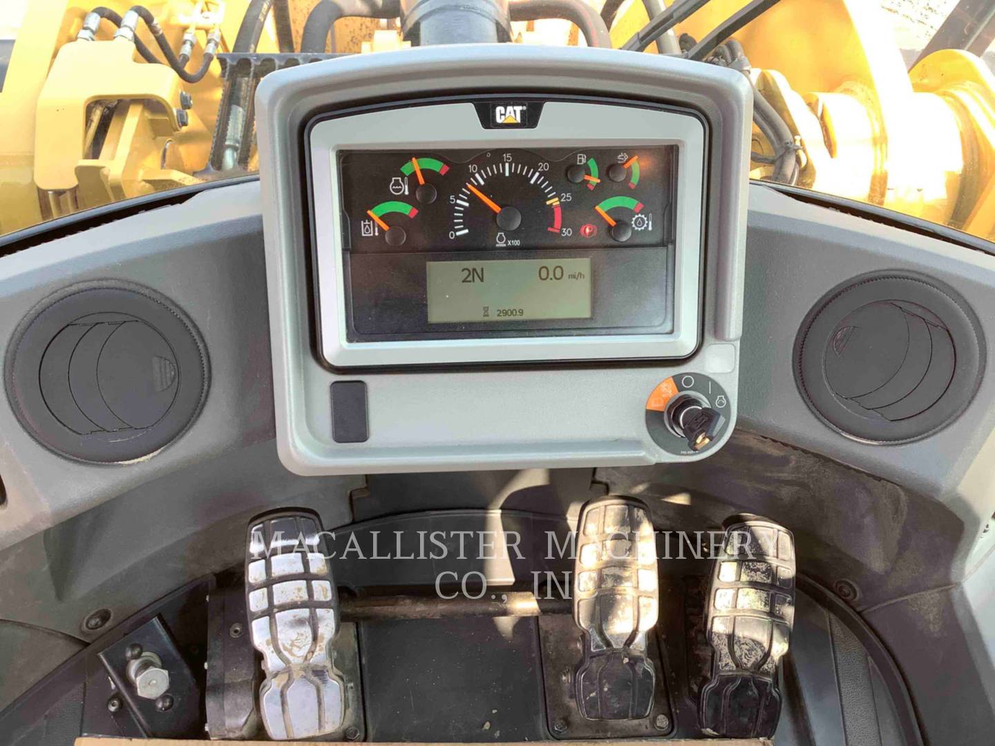 2017 Caterpillar 950M Wheel Loader