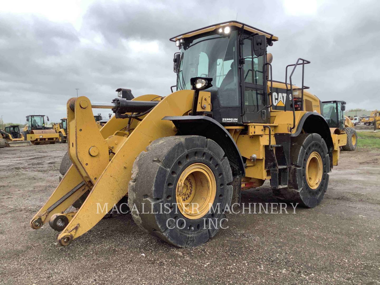 2017 Caterpillar 950M Wheel Loader