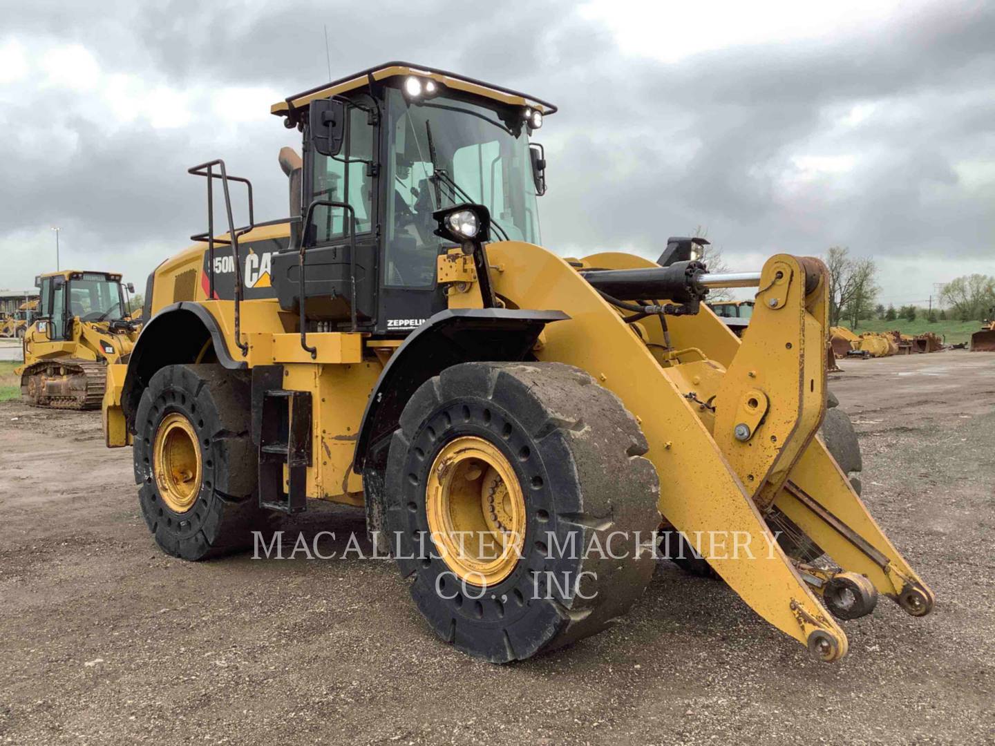 2017 Caterpillar 950M Wheel Loader