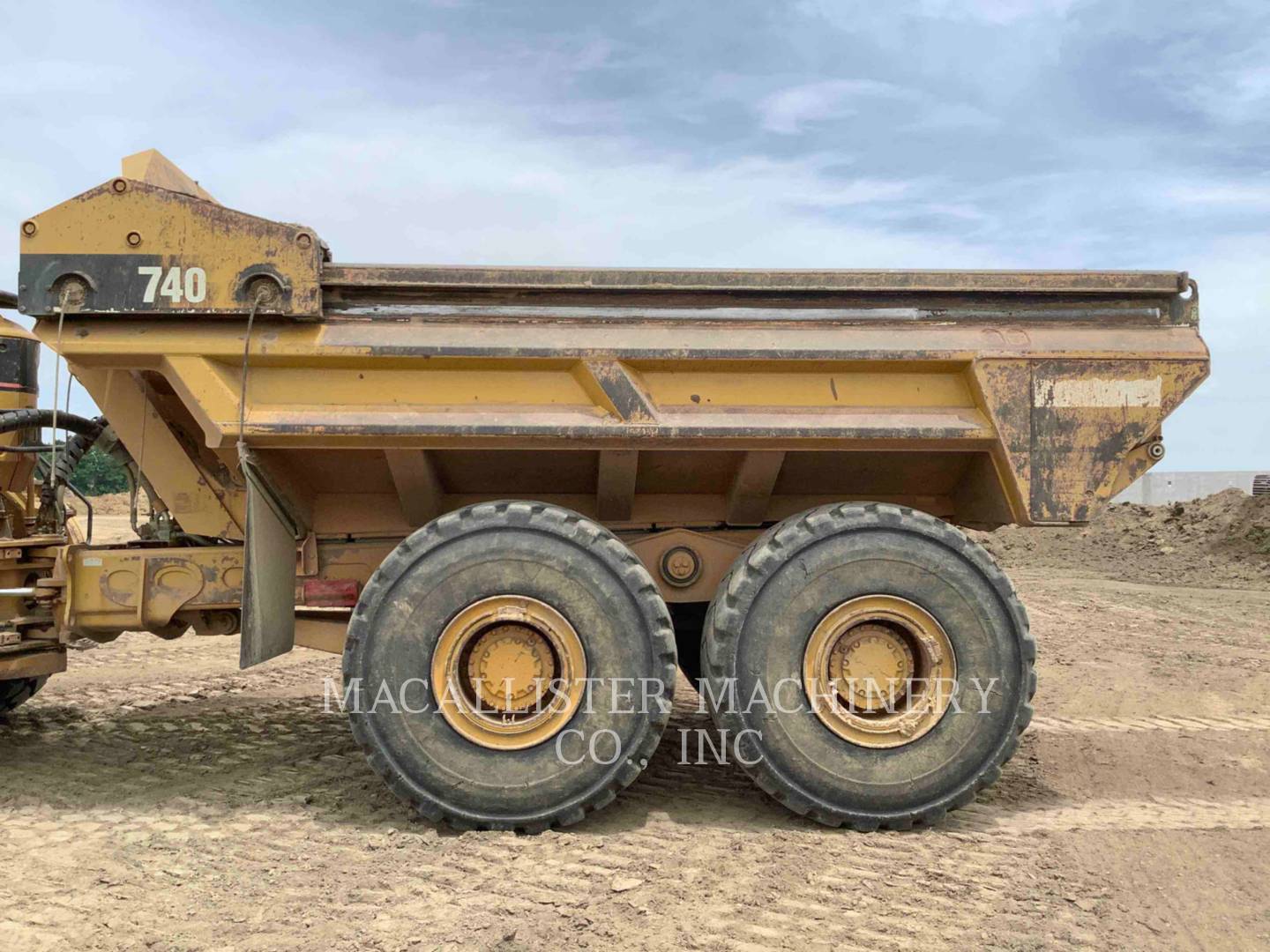 2005 Caterpillar 740EJ Articulated Truck