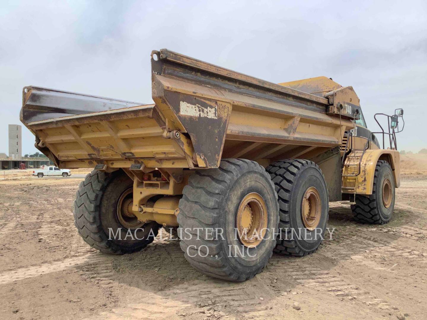 2005 Caterpillar 740EJ Articulated Truck