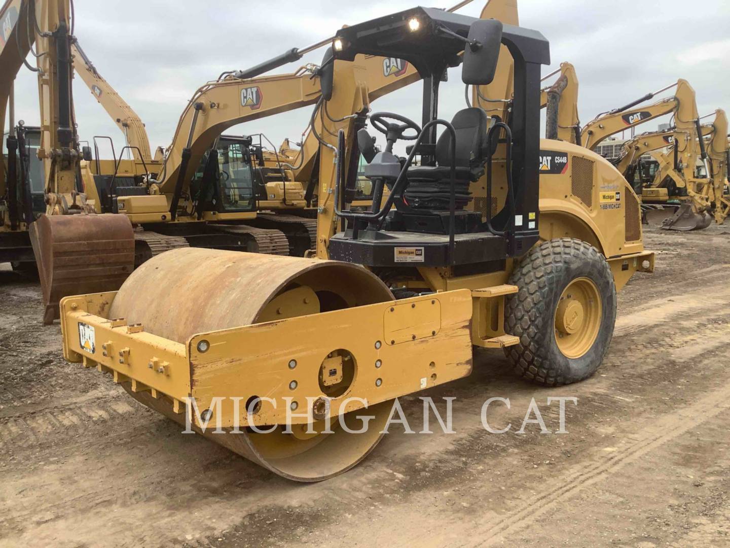 2016 Caterpillar CS44B Vibratory Single