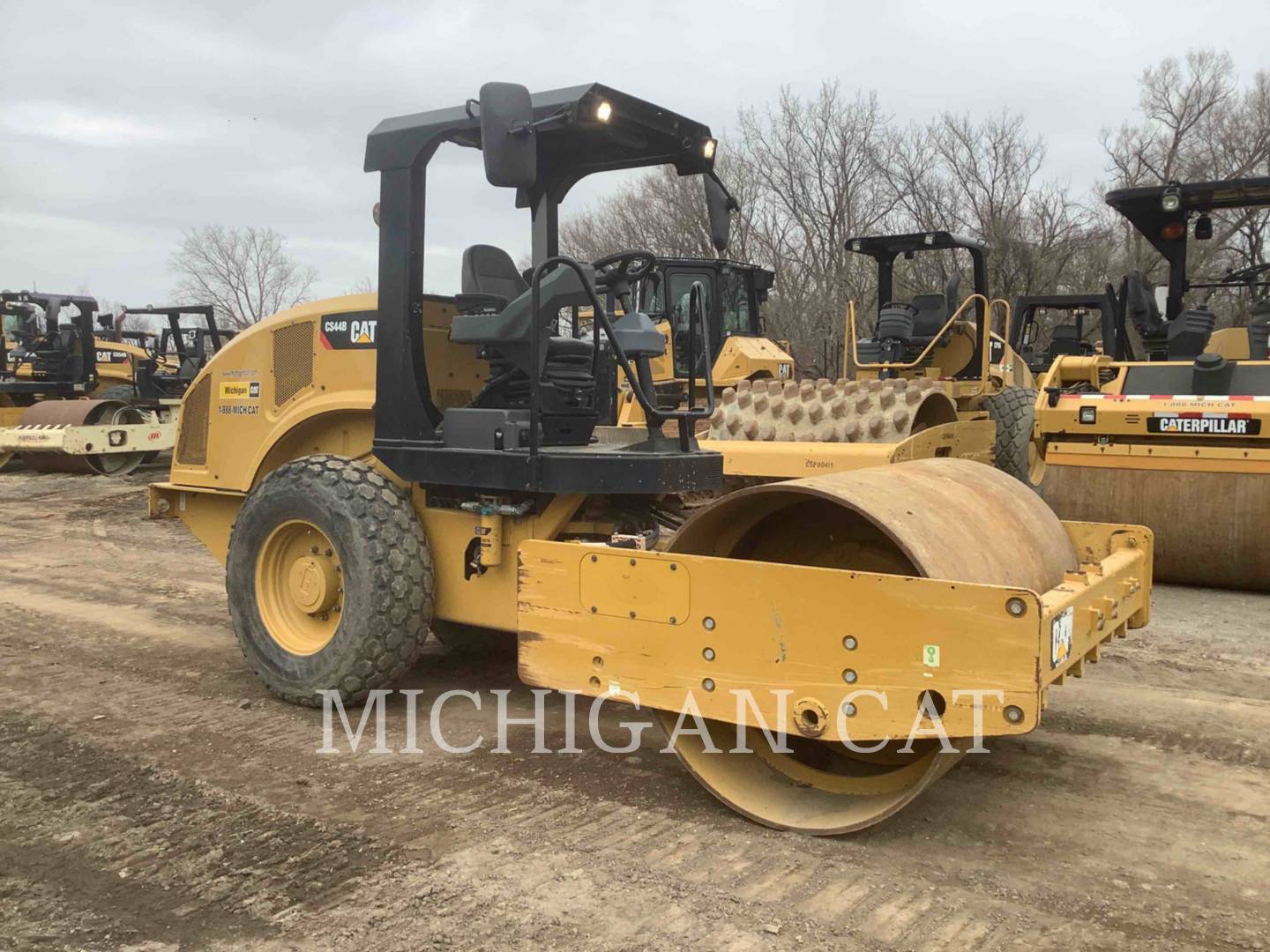 2016 Caterpillar CS44B Vibratory Single