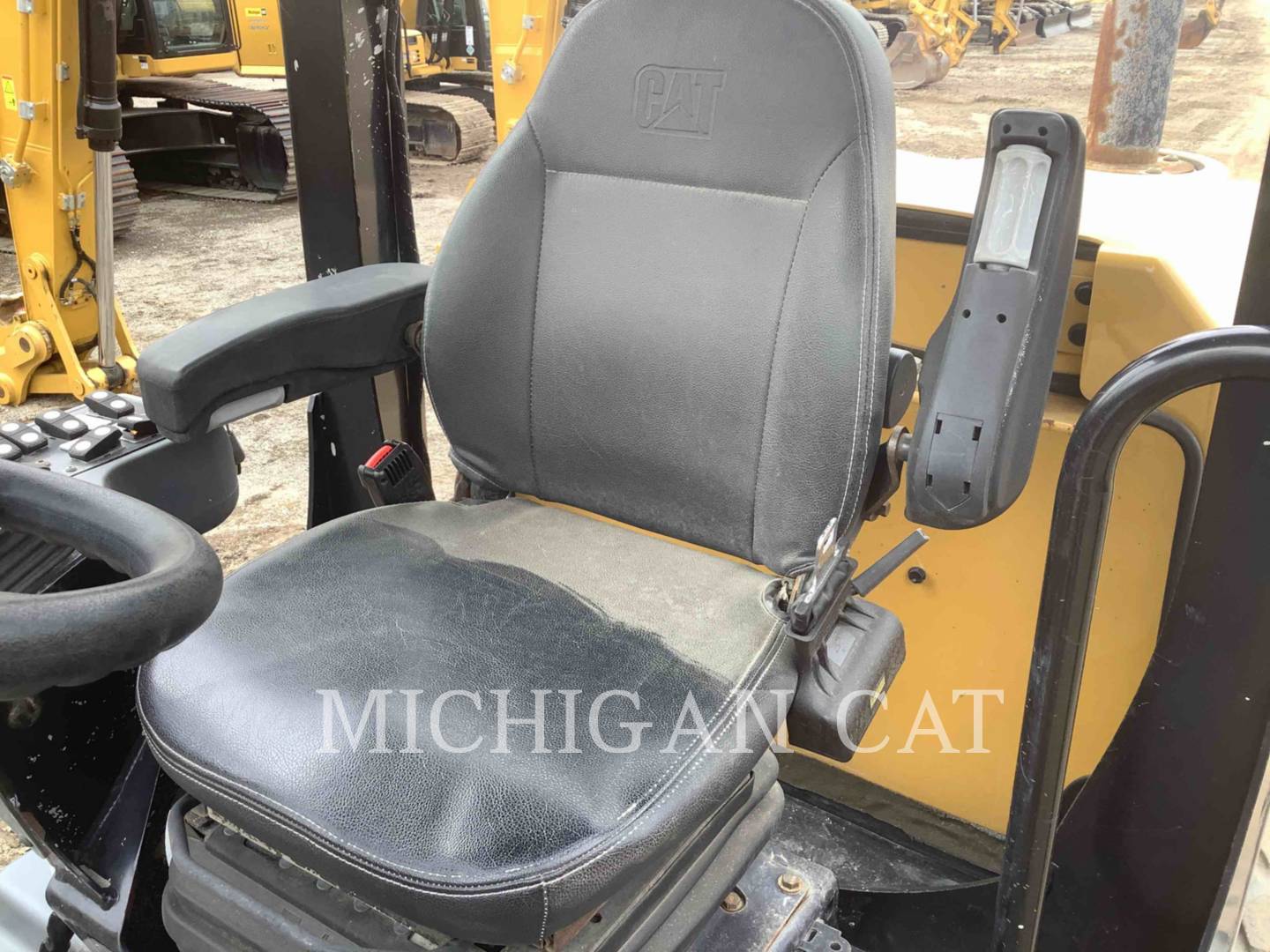 2016 Caterpillar CS44B Vibratory Single